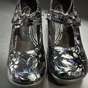 Easy Street Easy  Works Black and White Patterned work style Mary Jane size 9